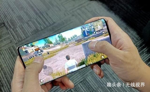 华为5G放狠招,麒麟990降至2399起128G+8G+4200毫安,力压oppo