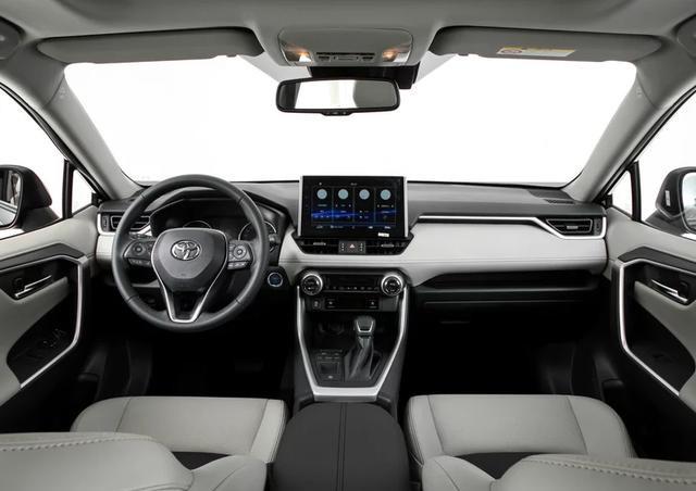 预算20万以内买SUV,选择丰田威兰达还是本田皓影?