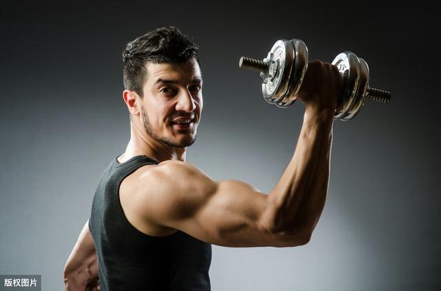 增肌选择6~12RM，促进肌肉发展，是合适的重量范围！