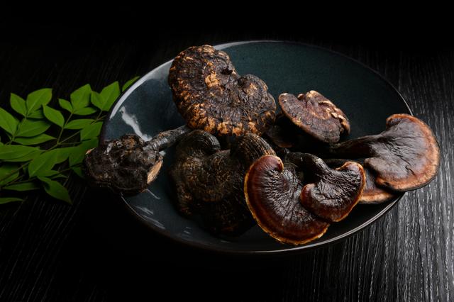 打喷嚏、流鼻涕、起红疹?过敏季来袭,试试这6款中药食疗方