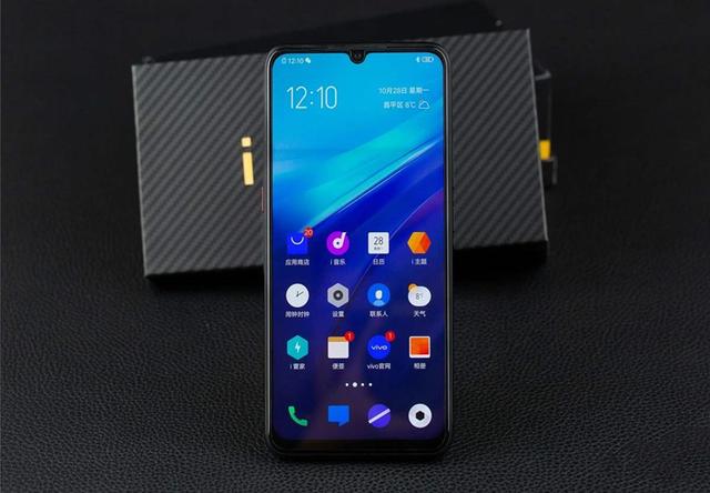 vivo彻底爆发,骁龙855+33W快充仅1598,太香了