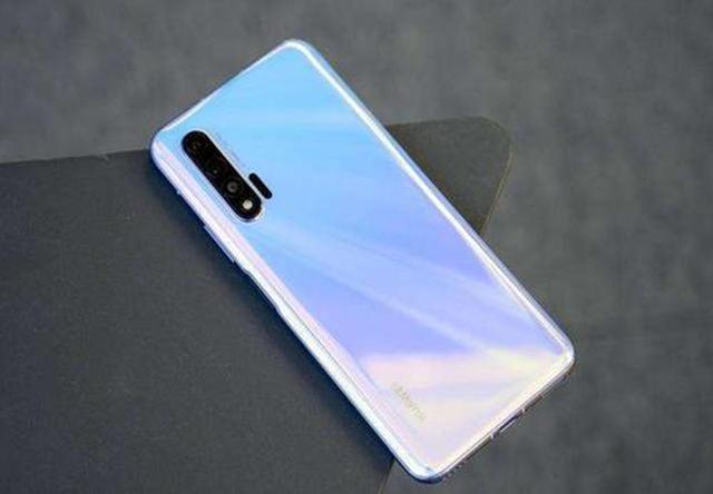 拼多多手机热卖榜:华为nova6仅第三,黑马15天飙升至榜首