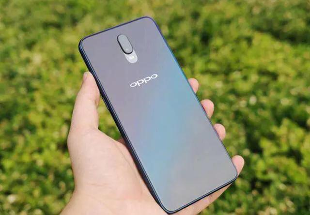 OPPO的“套路”,OPPOR17暴降到1498,这手机谁买?