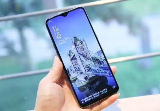 OPPO的“套路”,OPPOR17暴降到1498,这手机谁买?