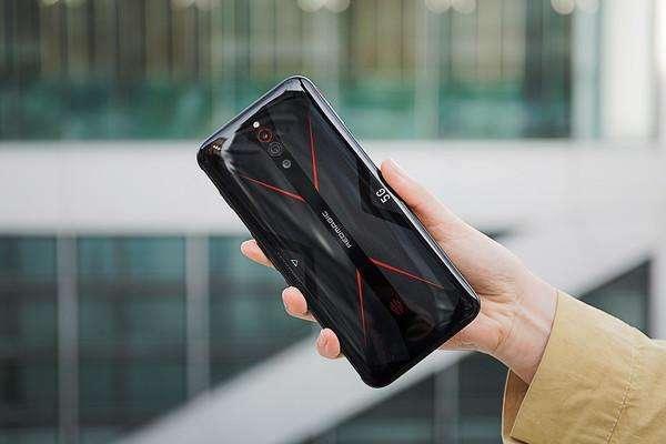 5G电竞手机哪家强?3款值得入手,高颜值+强性能+低价格