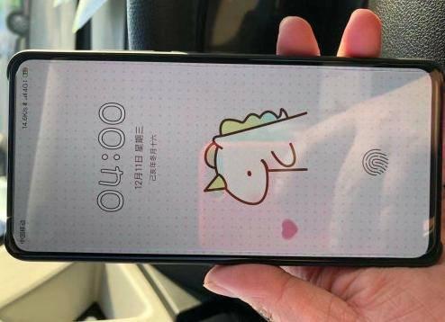 128GB+多功能NFC,AMOLED极界全面屏,后置三摄