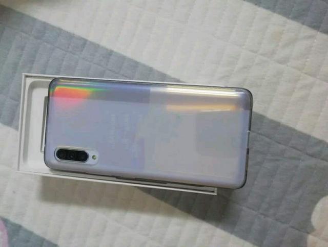 大降1600元,骁龙855+4500mAh+5G手机,三星妥协了