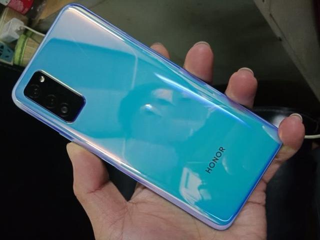 从4199跌至3029,麒麟990 5G+256GB存储,网友:终于等到了