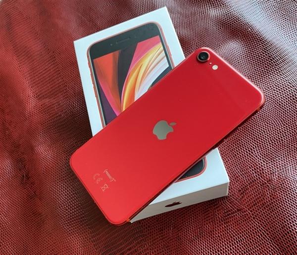 苹果iPhoneSE降至新低却成用户心病,2000档5G骁龙865旗舰解君愁