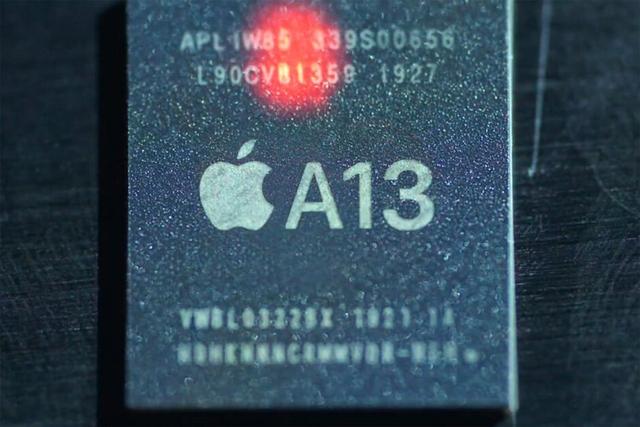 苹果iPhoneSE降至新低却成用户心病,2000档5G骁龙865旗舰解君愁