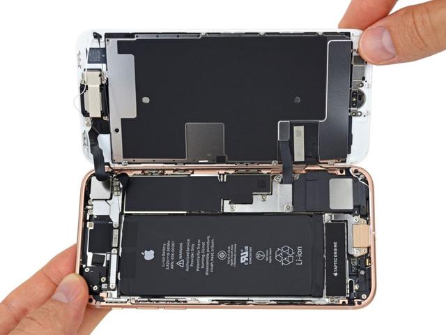苹果iPhoneSE基带确定，距离完美只差一步，硬件反不如iPhone8