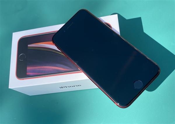 苹果iPhoneSE基带确定,距离完美只差一步,硬件反不如iPhone8