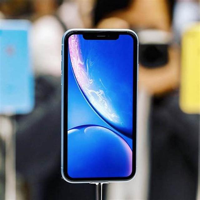 苹果iPhone11再降新低,但目前4000档这三款手机,让其自愧不如