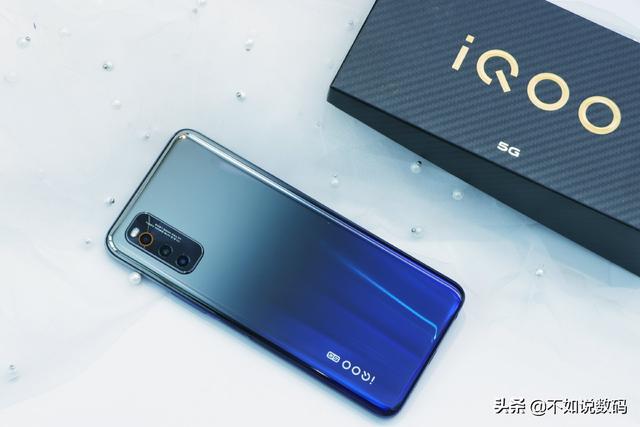 即将发售的iQOO Neo3值得购买吗?网友:不吹不黑,同价位对比!