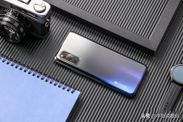 即将发售的iQOO Neo3值得购买吗?网友:不吹不黑,同价位对比!