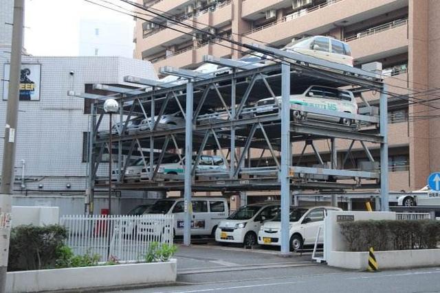 为啥这么小的日本没有停车问题?网友:看完真替国内停车位捏把汗