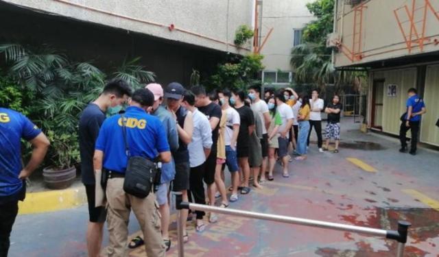 菲律宾警方逮捕90名中国人：涉嫌网络赌博犯罪，还违反隔离规定