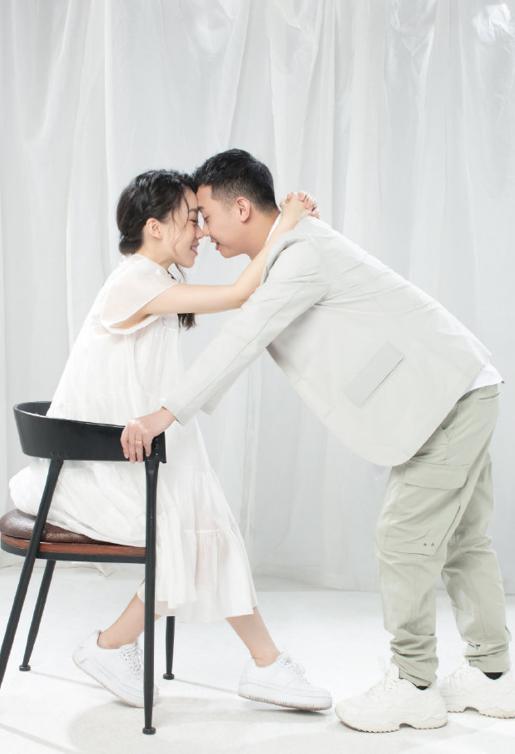 18岁接济男友,22岁结婚,24岁生子,她用6年降伏一身狂傲的GAI