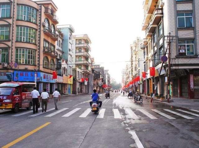 50万人民币在越南,称得上是有钱人吗?听听当地美女怎么说