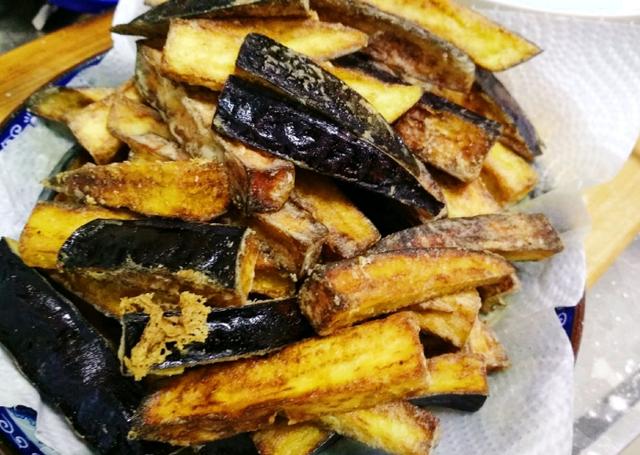 立夏后,别错过这菜,1斤2块多,外酥里软,鲜香入味,特别费米饭