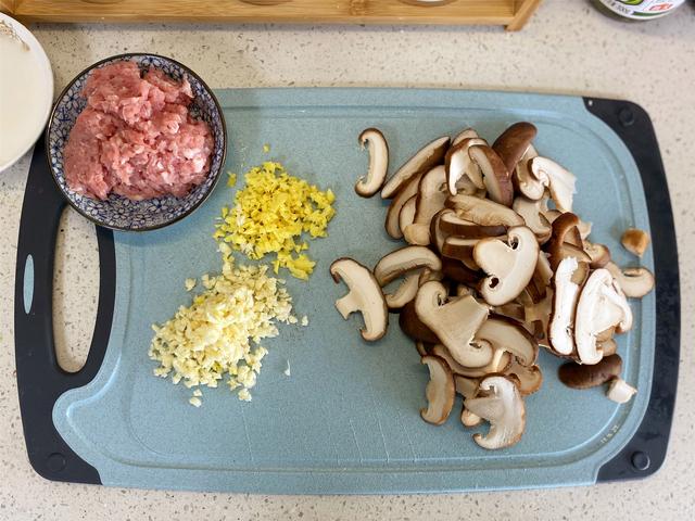 春天,大鱼大肉靠边站,这菜最该多吃,6元一斤,鲜香又营养