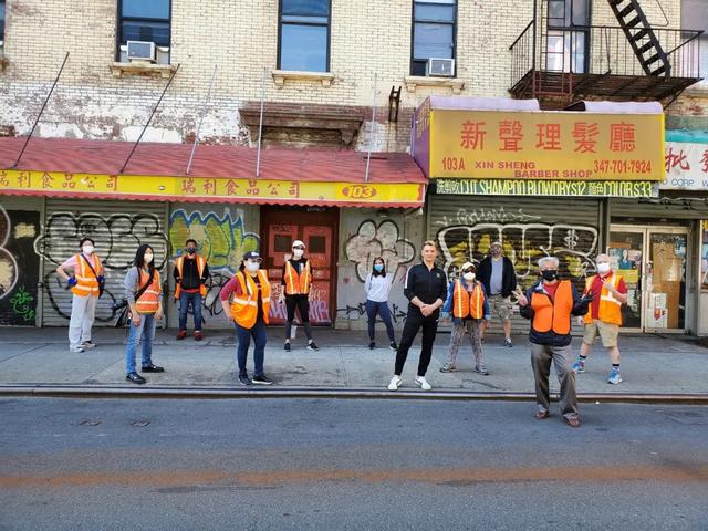 美国华人惨了,大骚乱引爆打砸抢!纽约唐人街遇袭,群众疾呼求援