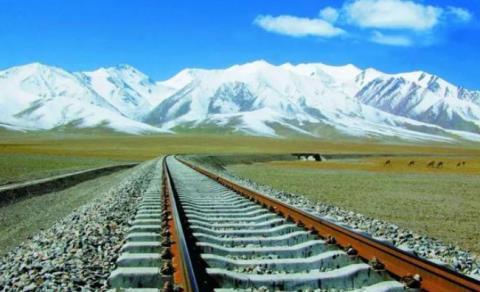 中国打穿喜马拉雅山,尼泊尔举国欢庆,印度:还以为中国在搞笑