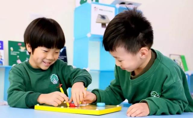 世界著名的2种教育孩子的方法,值得每个家长收藏学习
