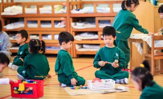 世界著名的2种教育孩子的方法,值得每个家长收藏学习