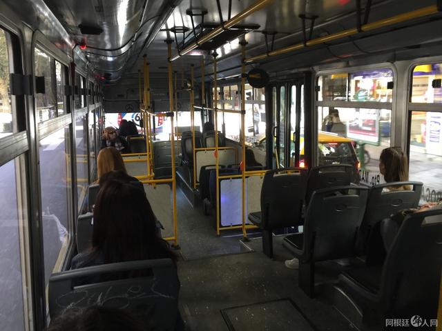 阿根廷首都及大布市地区严控公共交通，哪些人才能搭乘？