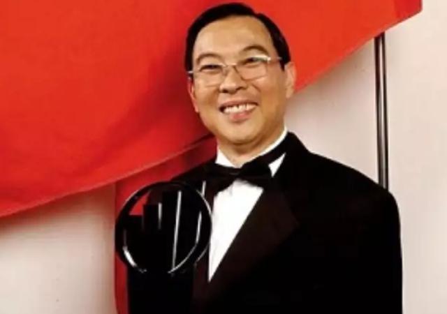 偷师麦当劳，华裔老板摇身一变成餐饮大亨，在全球狂开4500家店