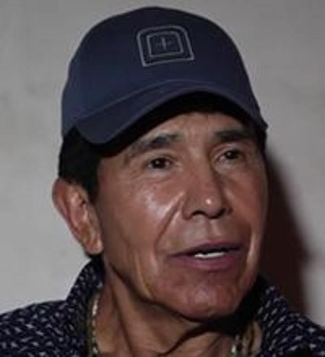 墨西哥大毒枭儿子为争地盘，令下属杀死对手十名成员，陈尸路边