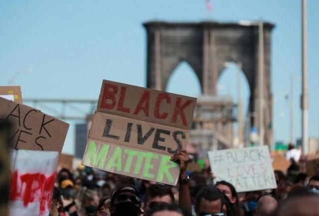 “港独”为何忌惮美国黑人运动？