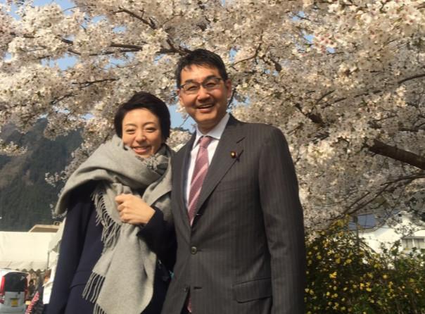 日前法相让爱妻当议员行贿被逮 政坛夫妻档遭延长羁押10天