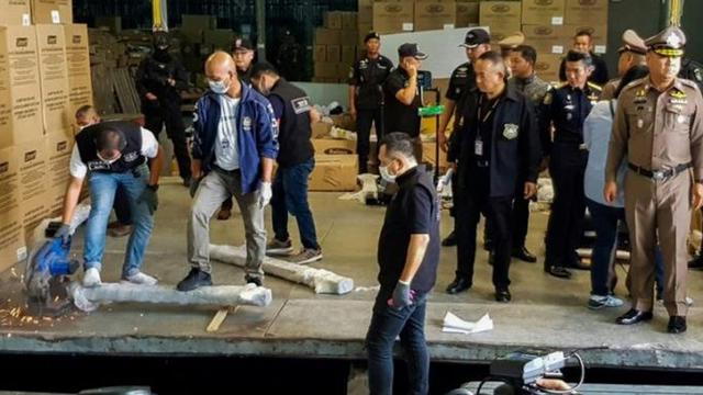 狗拿耗子多管闲事?泰国扣押一批军火,印度国内游击队遭重大挫折