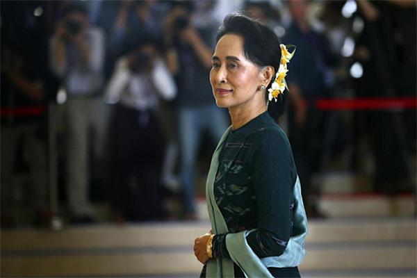 昂山素季为什么由西方的“宠儿”变成“弃儿”了呢?