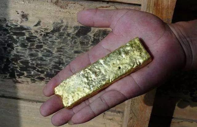 中国“上林帮”非洲淘金记,火拼、疾病是常事,活着的成富豪