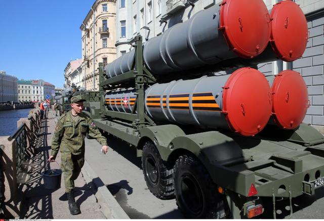 砸下54亿天价订单也没用，俄拒绝提前给S400导弹，防长无奈返回