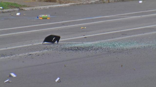 美国“起义军”遭白人民兵扫射:一梭子打光20发子弹,打死一女性