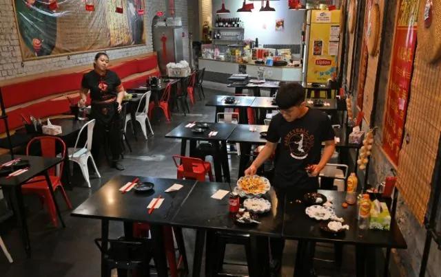 越来越多的外国中餐厅选择倒闭,中餐厅老板:好事