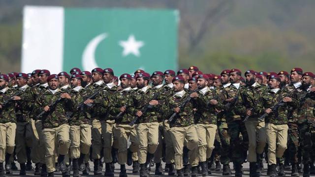 唇亡齿寒！巴基斯坦大军牵制印度，向拉达克增援装甲部队和2万人