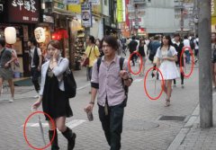为什么日本很少有人带折叠伞？