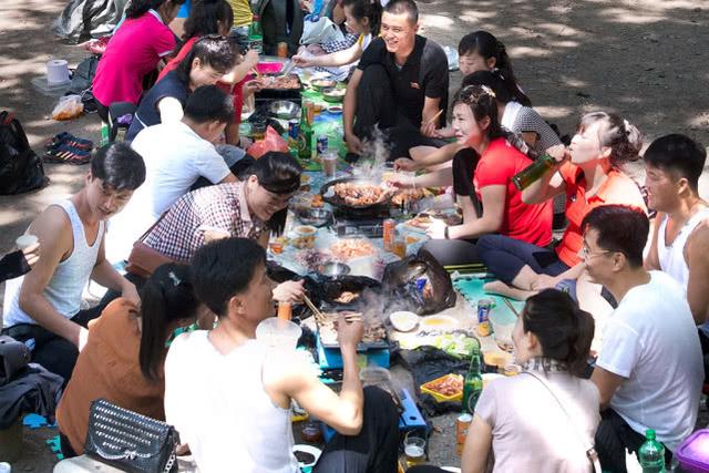 走进朝鲜:朝鲜百姓夏天喜欢做的几件事
