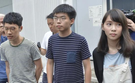 罗冠聪(左)、黄之锋(中)和周庭资料图 来源:头条日报