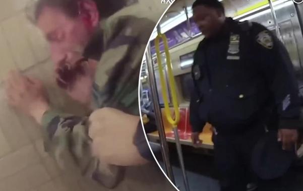 美国男子独占空车厢多个座位，两警察上前将其暴打，直接拖下地铁