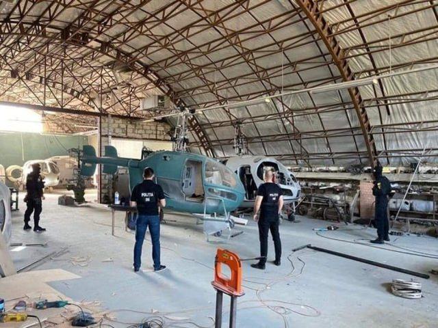 高科技都可以仿冒,地下直升机制造厂被警方查获,小国都能搞出来