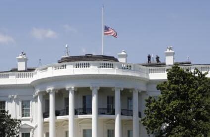 特朗普推文 白宫下半旗志哀