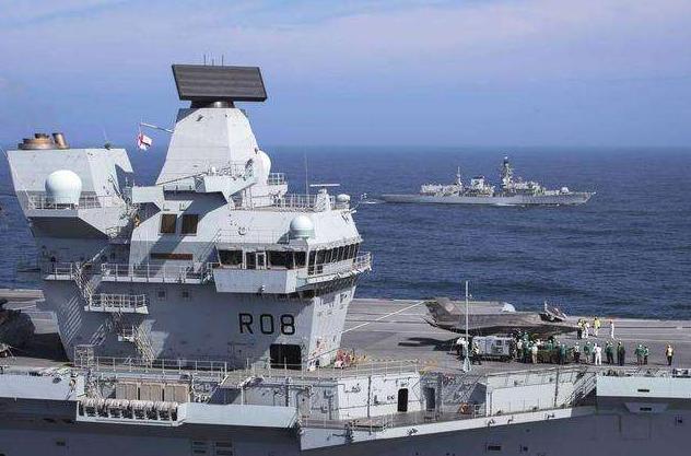 中国驻英大使警告英国政府：勿向南海派航母，那将是危险的一步
