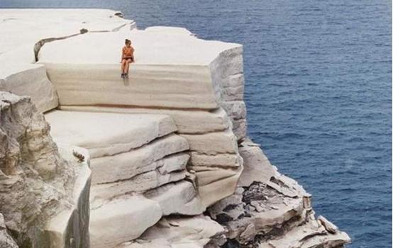 澳大利亚“夺命”蛋糕悬崖，游客因拍照身亡，罚款上万仍屡禁不止