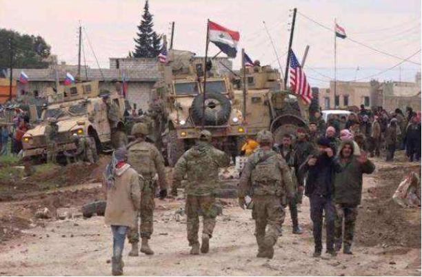美国特种部队在叙利亚翻车，特朗普特使抱怨，俄罗斯每天骚扰美军